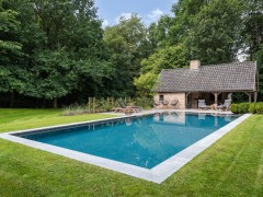Ziwa Pool Mooie integratie in het landschap